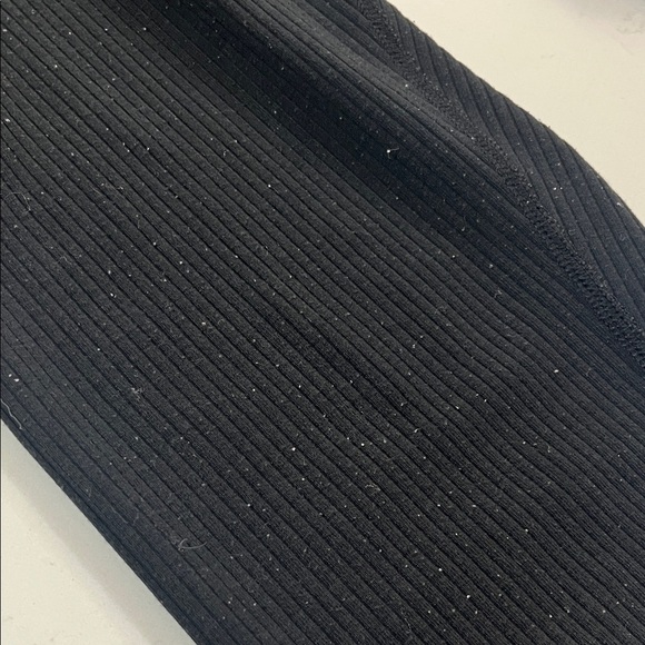 ALO Yoga Black Ribbed Set - Picture 5 of 5